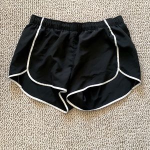 Hanes, size medium, black